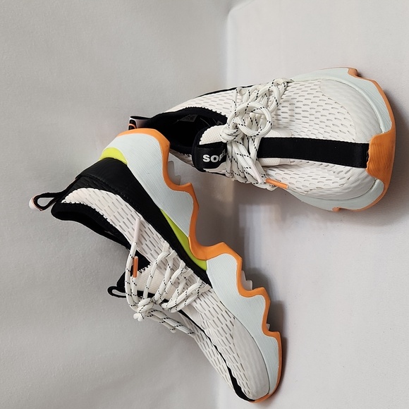 Sorel Kinetic Impact II Lace-up Sneakers (W Size 6) - Picture 7 of 16